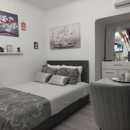 City Lux Square Apartment Skopje Exteriér fotografie