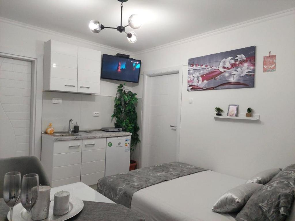 City Lux Square Apartment Skopje Exteriér fotografie